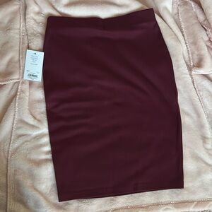 Burgundy Simple Bodycon Skirt